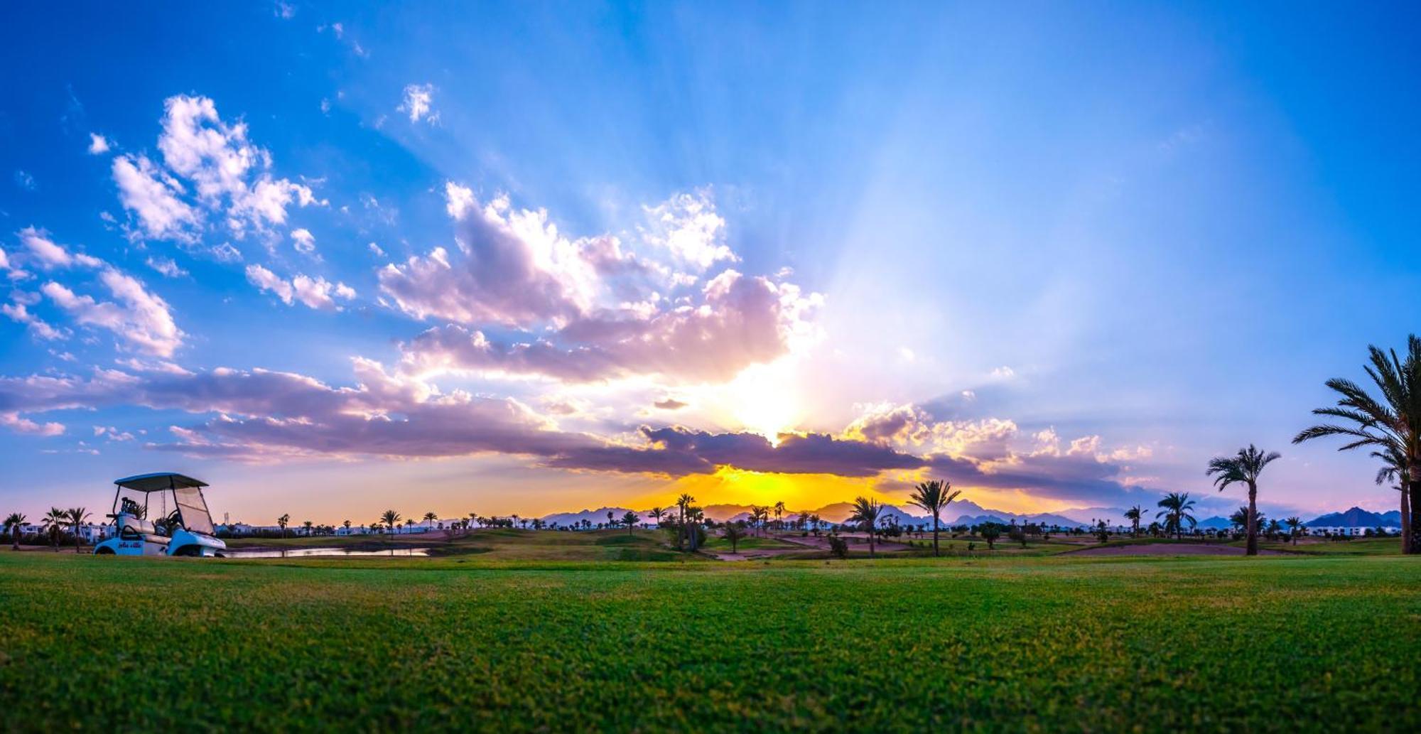 Pickalbatros Golf Beach Resort Sharm el-Sheikh Ngoại thất bức ảnh Sunset in the desert